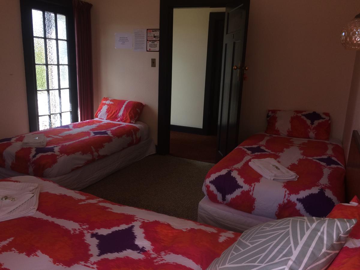 Tolaga Bay Inn Экстерьер фото